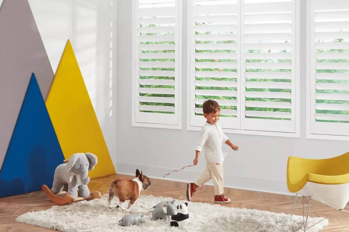 Hunter Douglas safe blinds, shutters, and shades near New Dartmouth, Canton, Sagamore, and Kingston, Massachusetts (MA)